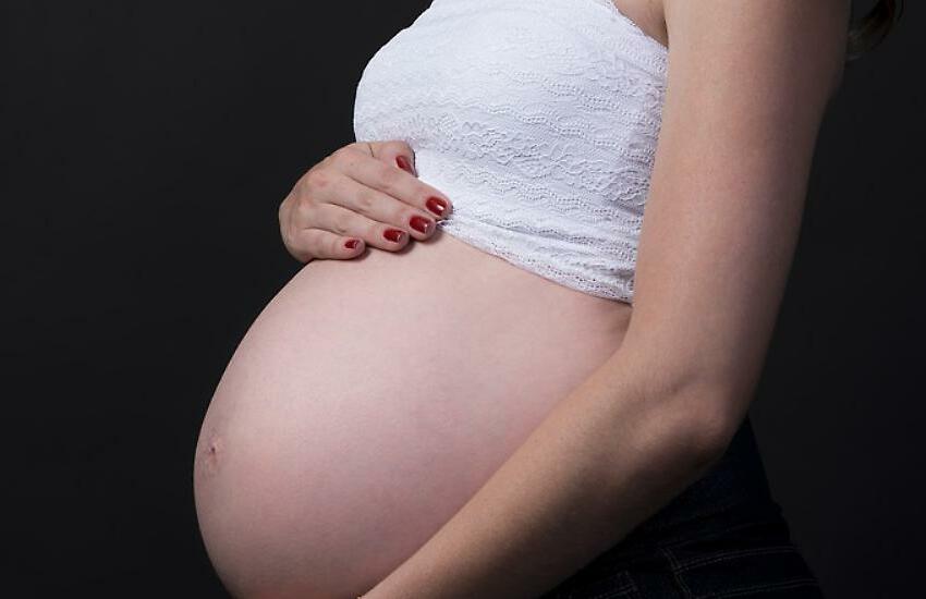 Campania: record di gravidanze sotto i diciassette anni