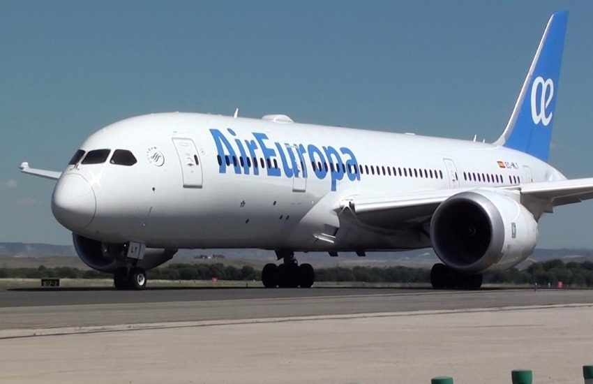 Russo e i tamponi a Capodichino, «Basta accanirsi contro i Campani»