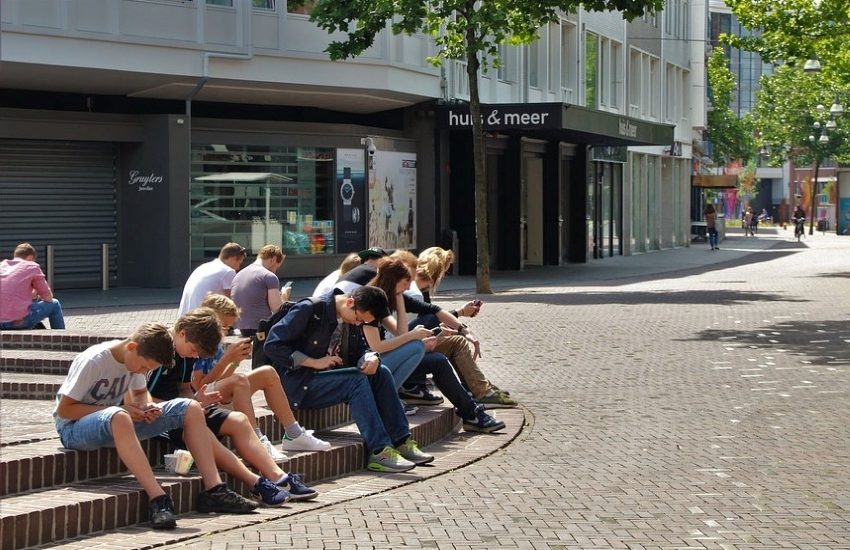 “Dimmi cosa vedi”, i giovani orobici raccontano il Covid-19