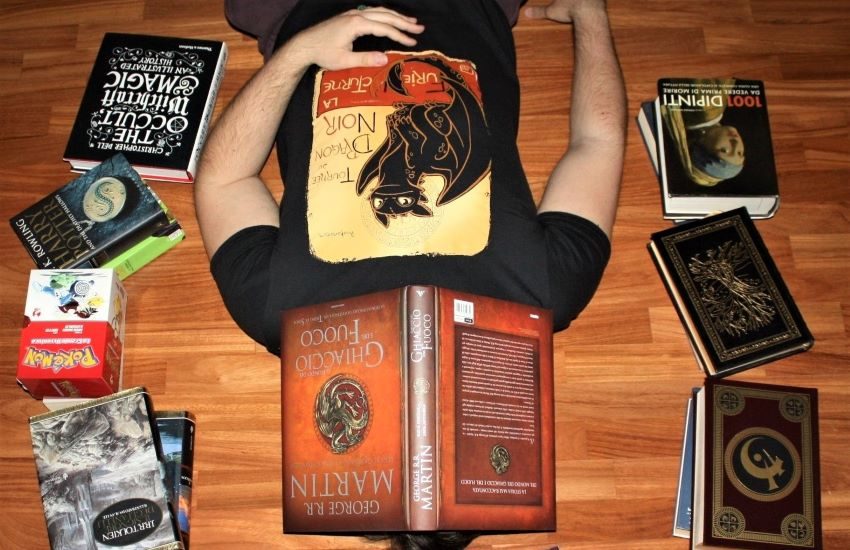 Vivere in un’altra dimensione, in nome del fantasy