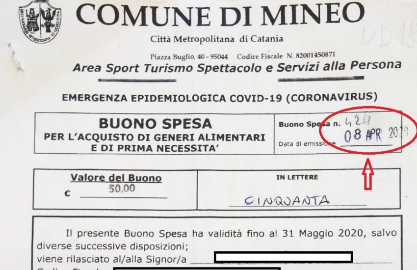Mineo, denunciata donna che falsificava buoni spesa del Comune