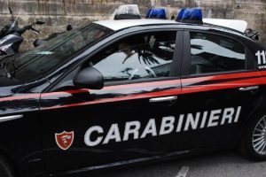 Palermo, uomo di 69 anni ucciso a coltellate: caccia all’assassino nel quartiere Bonagia