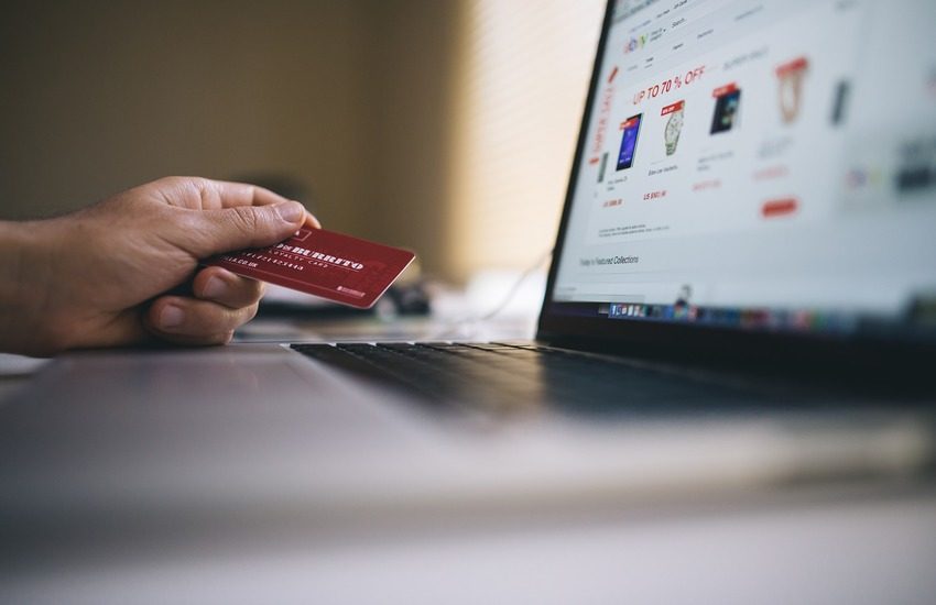 L’e-commerce tra rallentamento dei consumi e crescita dei grandi marketplace