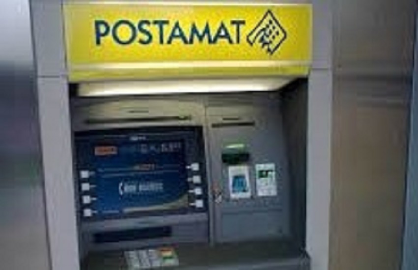Rotondi, postazione “ATM” confonde il taglio delle banconote e regala soldi ai clienti
