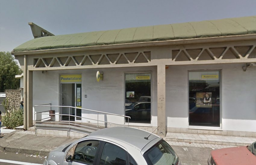 Catania, furto di corrispondenza alle poste della zona industriale, due in manette