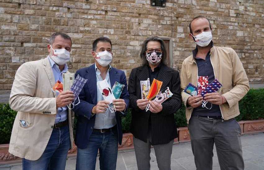 Coronavirus, il movimento artistico Fuoriluogo dona 1200 mascherine