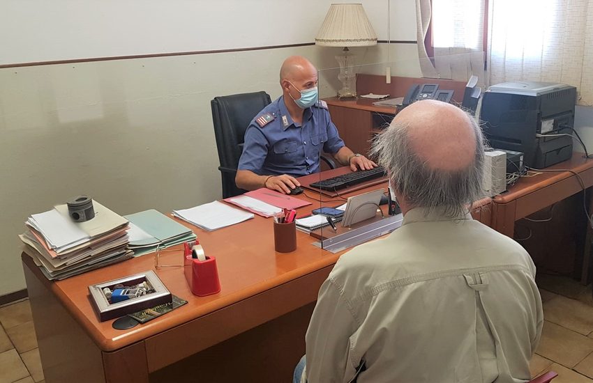 Sezze, banda di donne a caccia di anziani: l’allarme corre su facebook