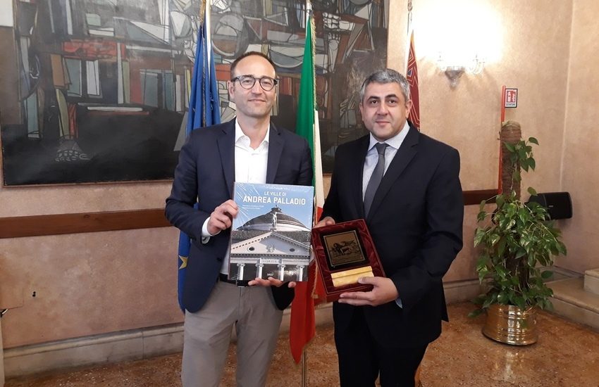 Il segretario dell’organizzazione mondiale del turismo dell’Onu in visita a Venezia.