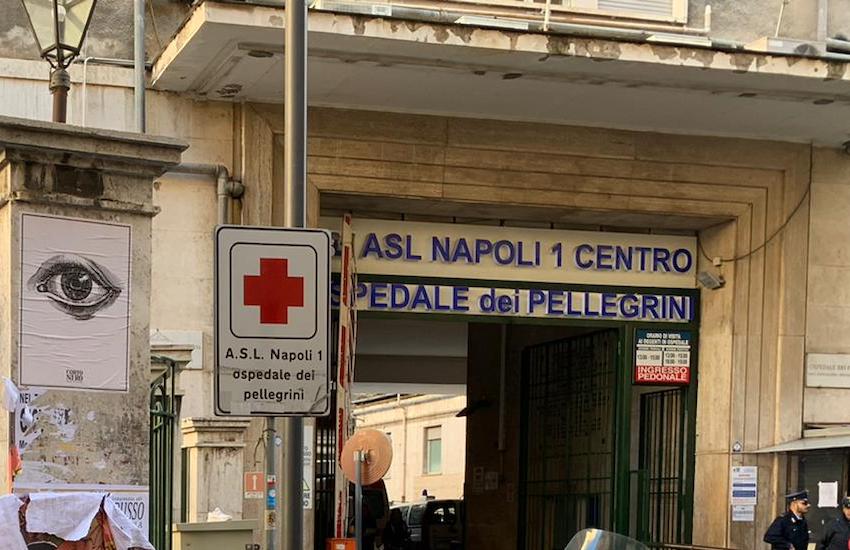 Omicidio nella notte a Napoli in zona Mercato