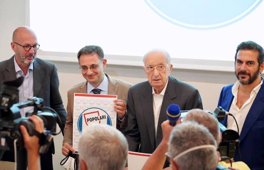 La nuova sfida di De Mita parte da Napoli, «Rilanciare il progetto Popolare»