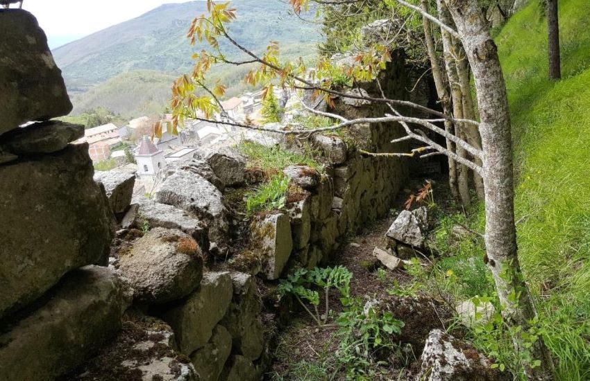 Dissesto idrogeologico, al lavoro sulla frana di Floresta