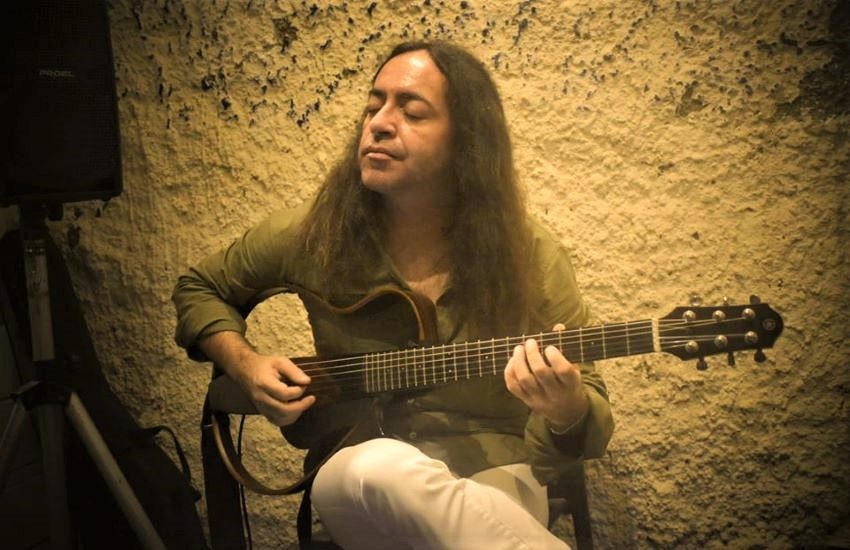 La musica “Blu” in tournée sulle Eolie e già “prenotata” in tutta Italia