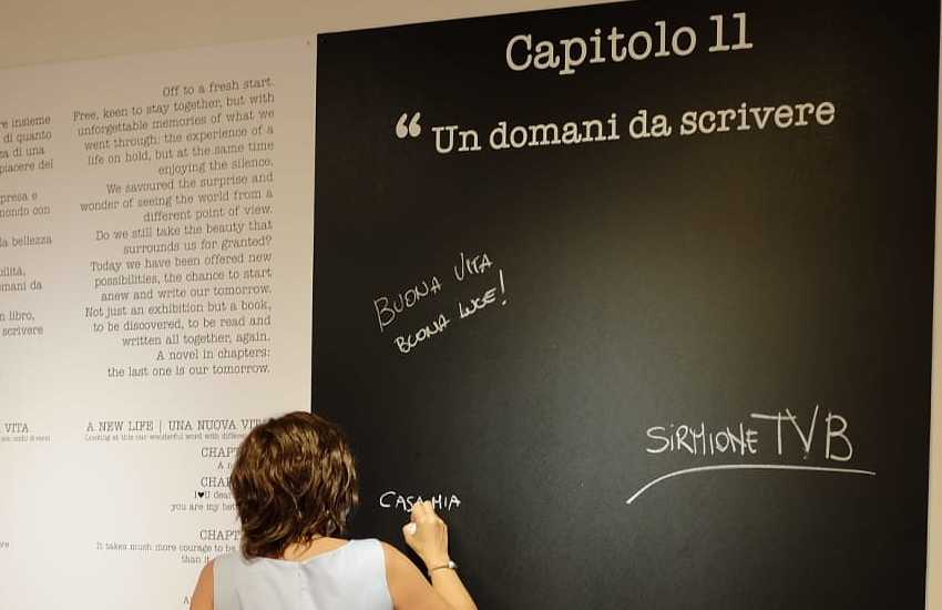 Sirmione: a Palazzo Callas una mostra fotografica racconta “Una nuova vita”