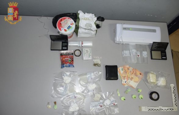 arrestati per spaccio