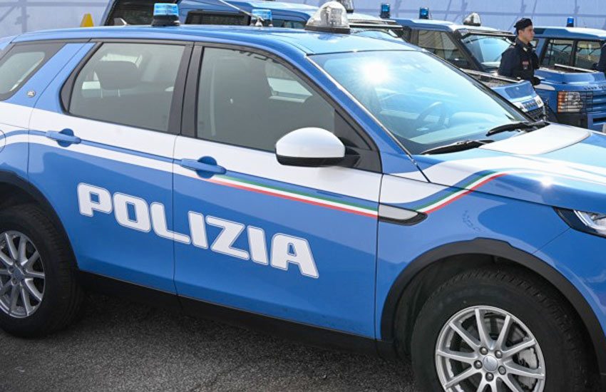 Nonostante fosse ai domiciliari, continuava a spacciare; arrestato dalla polizia a Terracina