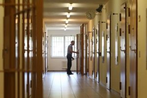 Detenuto trovato morto nel carcere di Prato poche ore prima dell’audizione in Procura