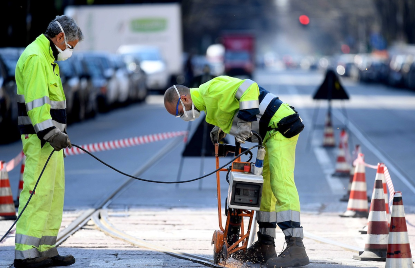 Milano, manutenzione strade. Oltre 330 interventi da gennaio a settembre