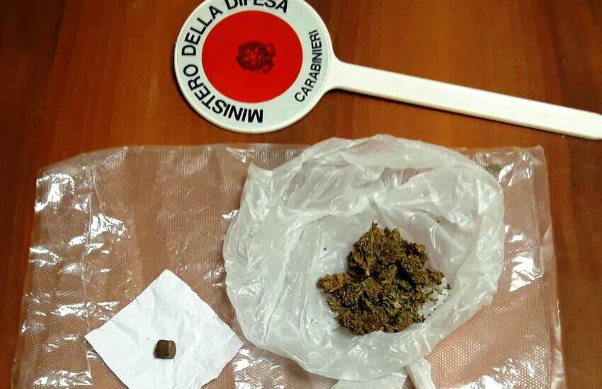 Caltagirone, non aveva fatto i conti con Zero, denunciato per droga