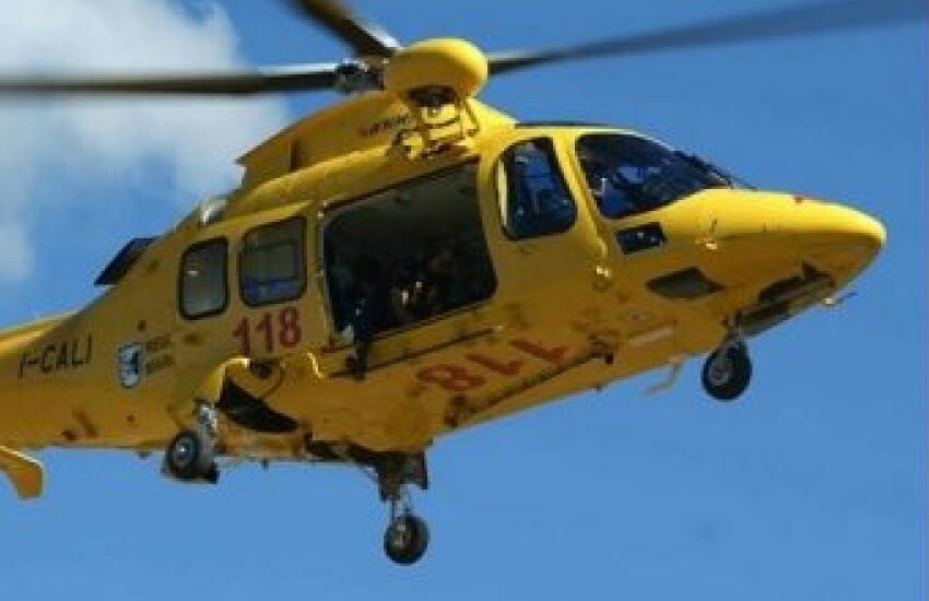 Tragedia in via Portogallo a Sabaudia: la disperata corsa in elicottero per salvargli la vita