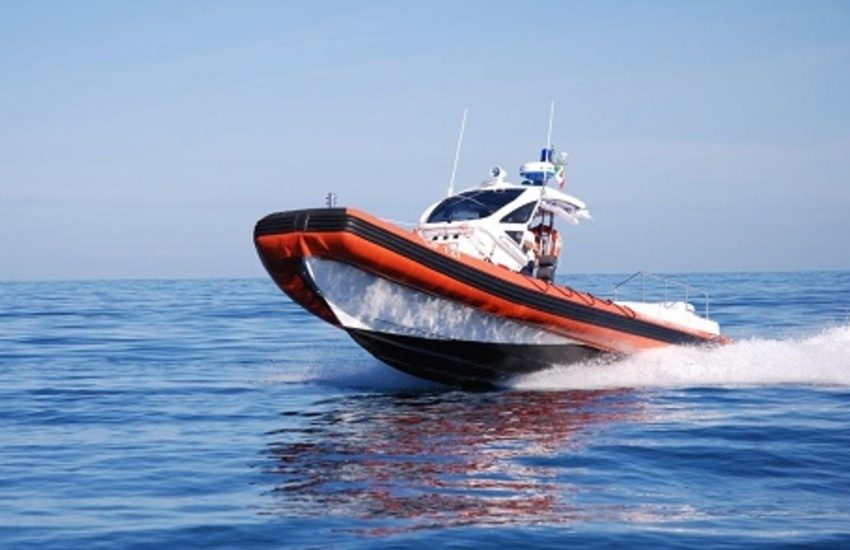Sub travolto da motovedetta della Guardia di finanza, grave al Fazzi