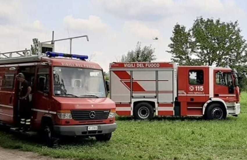 Lioni – Autovettura in fiamme, immediato l’intervento dei vigili del fuoco