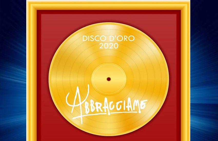 La canzone dei record, «Abbracciame» di Andrea Sannino è Disco d’oro