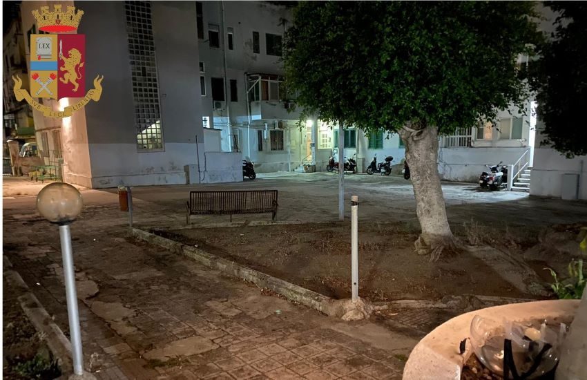 Bestemmiava e dava pugni davanti alla statuetta della Madonna, denunciato 19enne