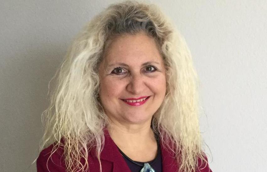 Gli “Anelli mancanti” e “Oceano di sensi”, due romanzi di Maria Teresa De Donato