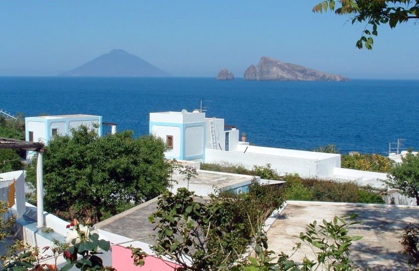 Allarme rientrato a Panarea:  tutti negativi i tamponi Covid-19