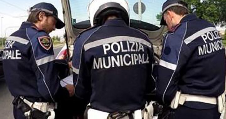 Senza mascherina dopo le 18