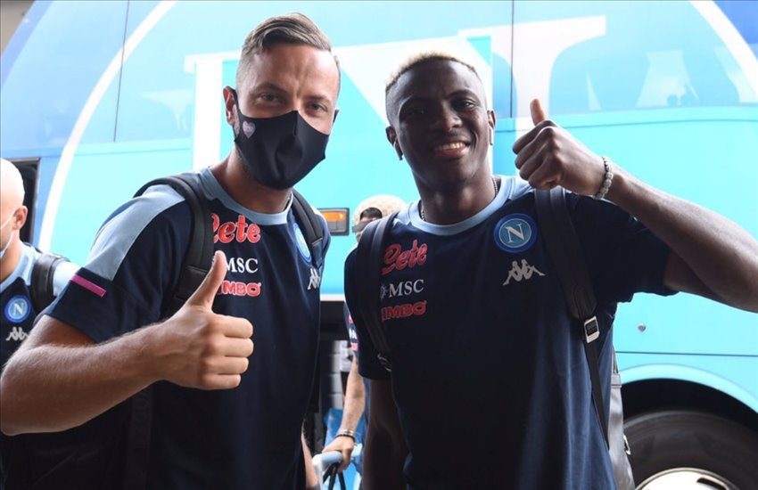 Pienone a Castel di Sangro per il primo giorno di ritiro del Napoli. Il racconto