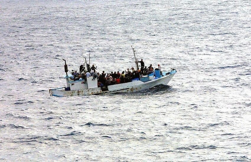 Migranti, 12 sbarchi con 263 persone a Lampedusa