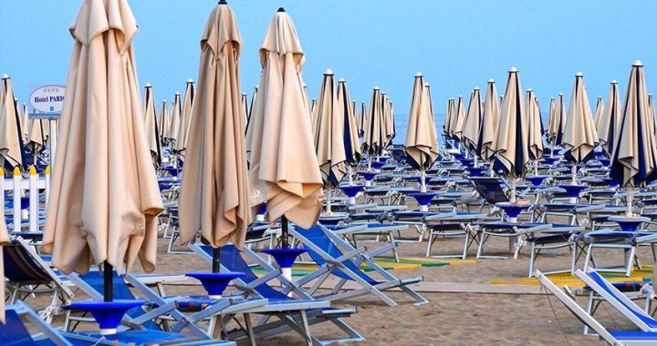 Stabilimenti balneari baia domitia