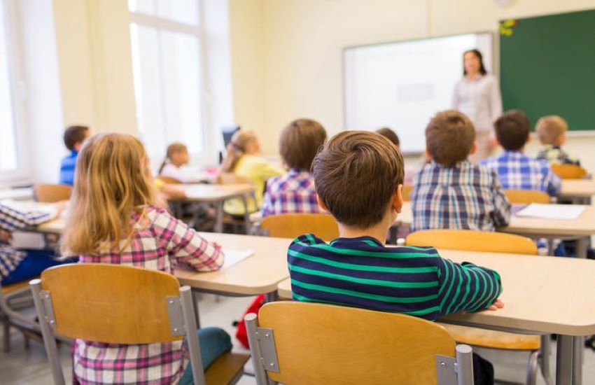 Piemonte: ecco le nuove disposizioni per la gestione dei casi positivi nelle scuole