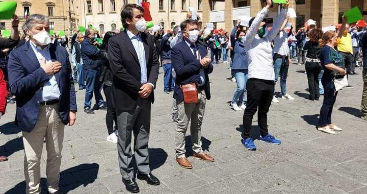 fitto in piazza a Lecce