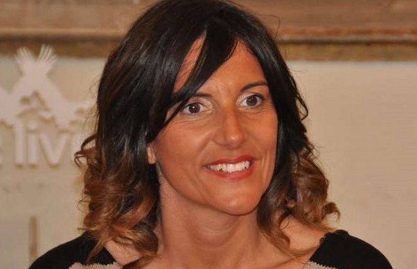 Raffaella Paita: «Insultata da Balbontin, lo querelo». Il comico nella bufera per il commento sessista