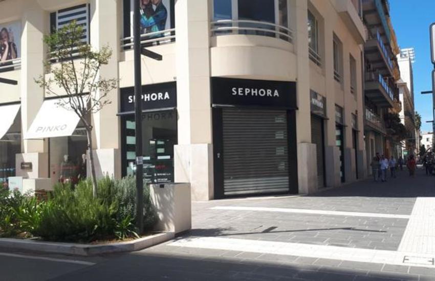 Commessa positiva (e asintomatica), Sephora abbassa le saracinesche in Via Sparano