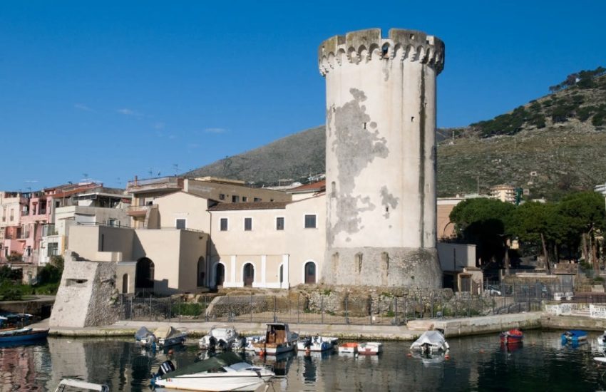 Formia, il video di Riva Destra scatena la polemica in città