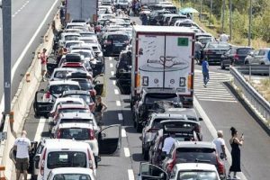 Autotrasporto, rischio concreto del fermo dei servizi