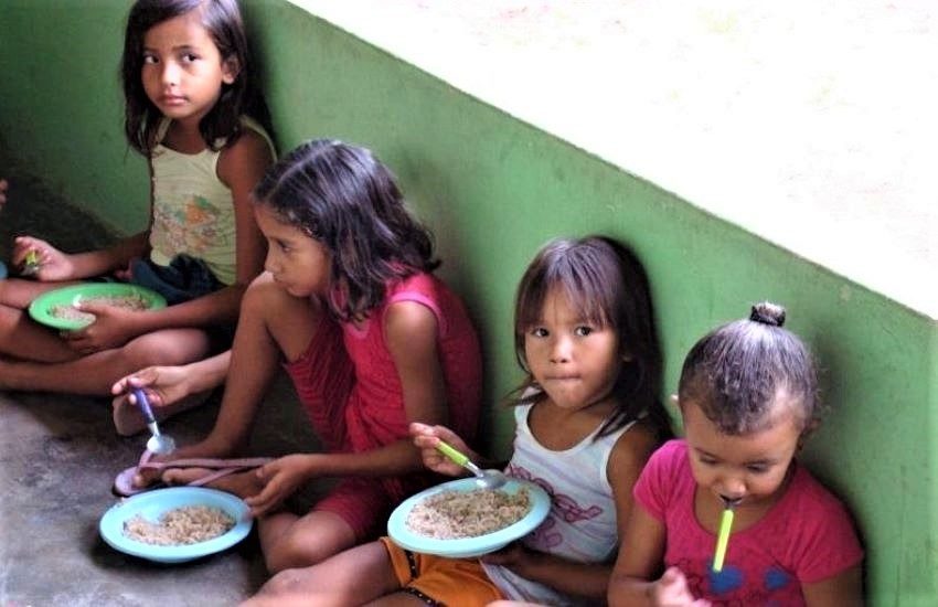 COVID, nel mondo 346 milioni di bambini senza pasto quotidiano e 24 milioni senza scuola