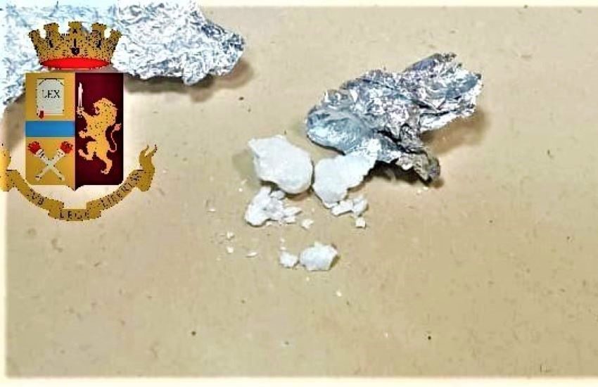 Aveva appena venduto cocaina, 38enne messinese arrestato dalla polizia