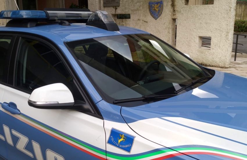 Messina, la polizia sequestra tre chili di marijuana