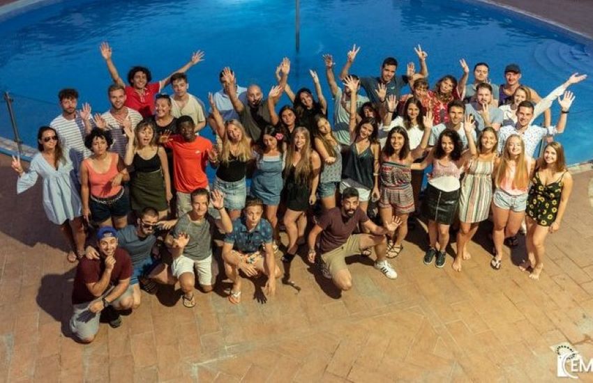 Una web radio dedicata ai giovani di Messina per la no profit “The Rising Stars”