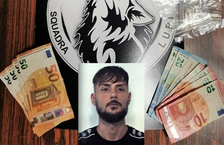 Catania, spacciava cocaina in via Capo Passero. Braccato dai “Lupi” si consegna volontariamente