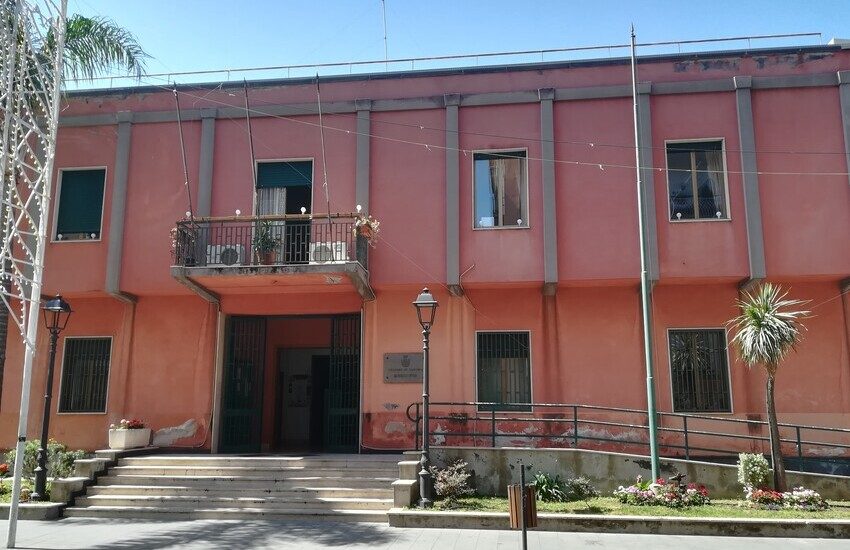 Gravina di Catania, biblioteca comunale, in arrivo nuova fornitura di libri grazie ai fondi di sostegno dell’editoria