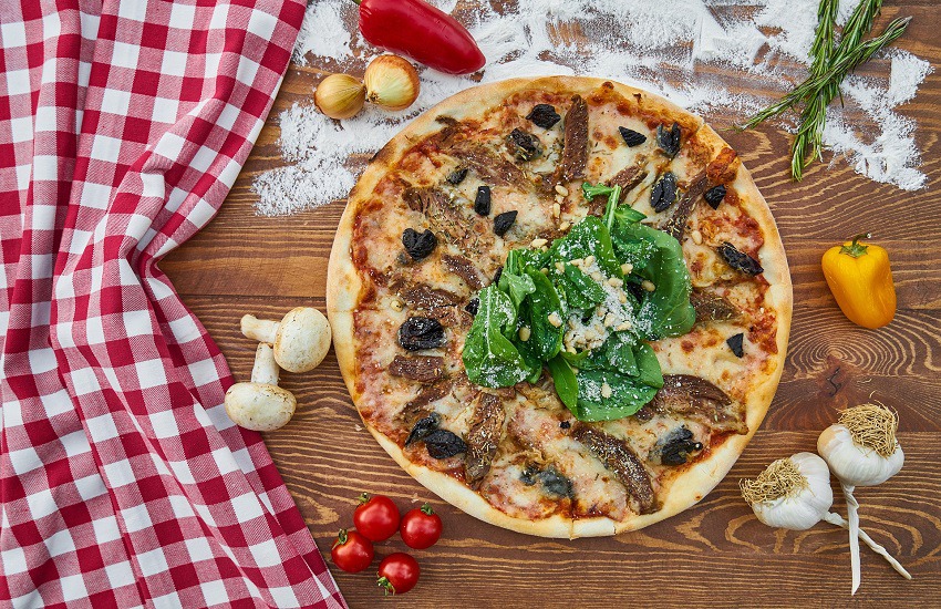 Abruzzo, gazebo Lega per #mangiacomeparli: petizione in difesa di cibo vero e Made in Italy
