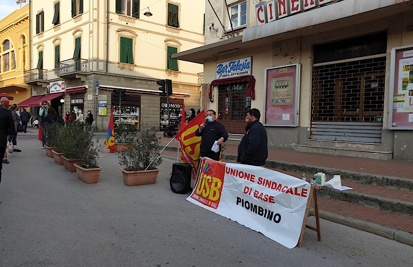 Sabato 10 ottobre si è svolto il presidio in piazza Cappelletti a Piombino proposto da USB