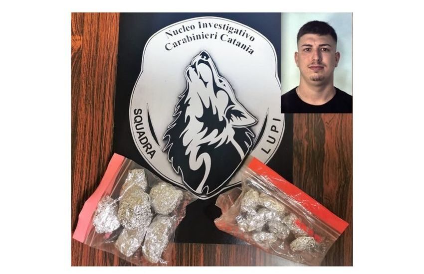 Catania, arrestato spacciatore sensibile all’ambiente, consegnava le dosi in bicicletta