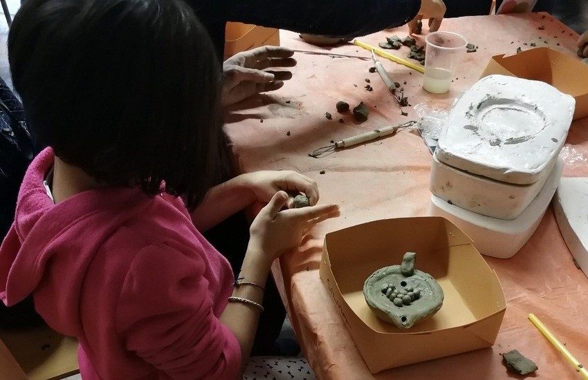 “La lucerna romana”, domenica 25 ottobre, torna il laboratorio ludico di Officine Culturali
