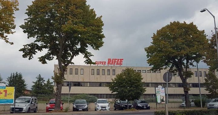 rifle fallimento marchio